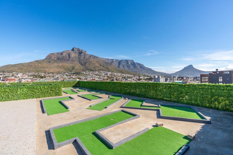 1 Bedroom Property for Sale in Woodstock Western Cape